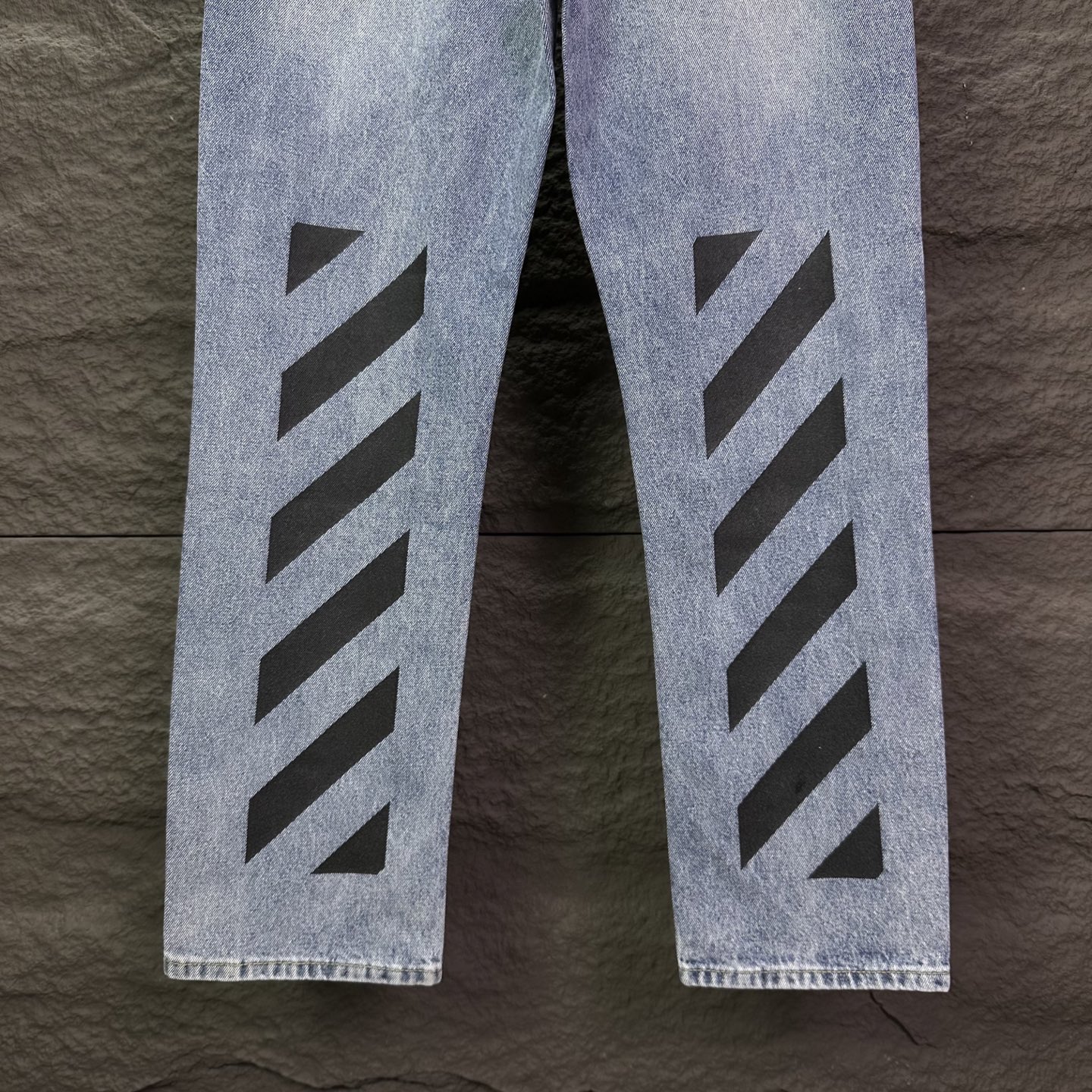 Off-White OFF- WHITE 2026新款浅蓝黑印花 水洗宽松牛仔裤