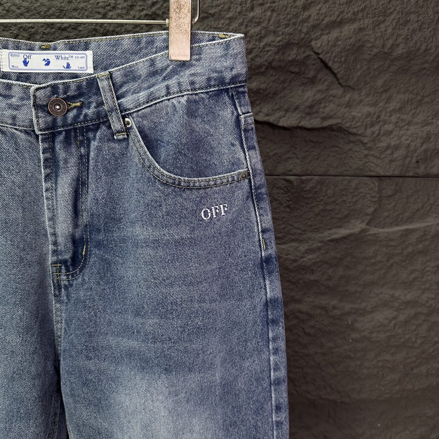 Off-White OFF- WHITE 2026新款浅蓝黑印花 水洗宽松牛仔裤