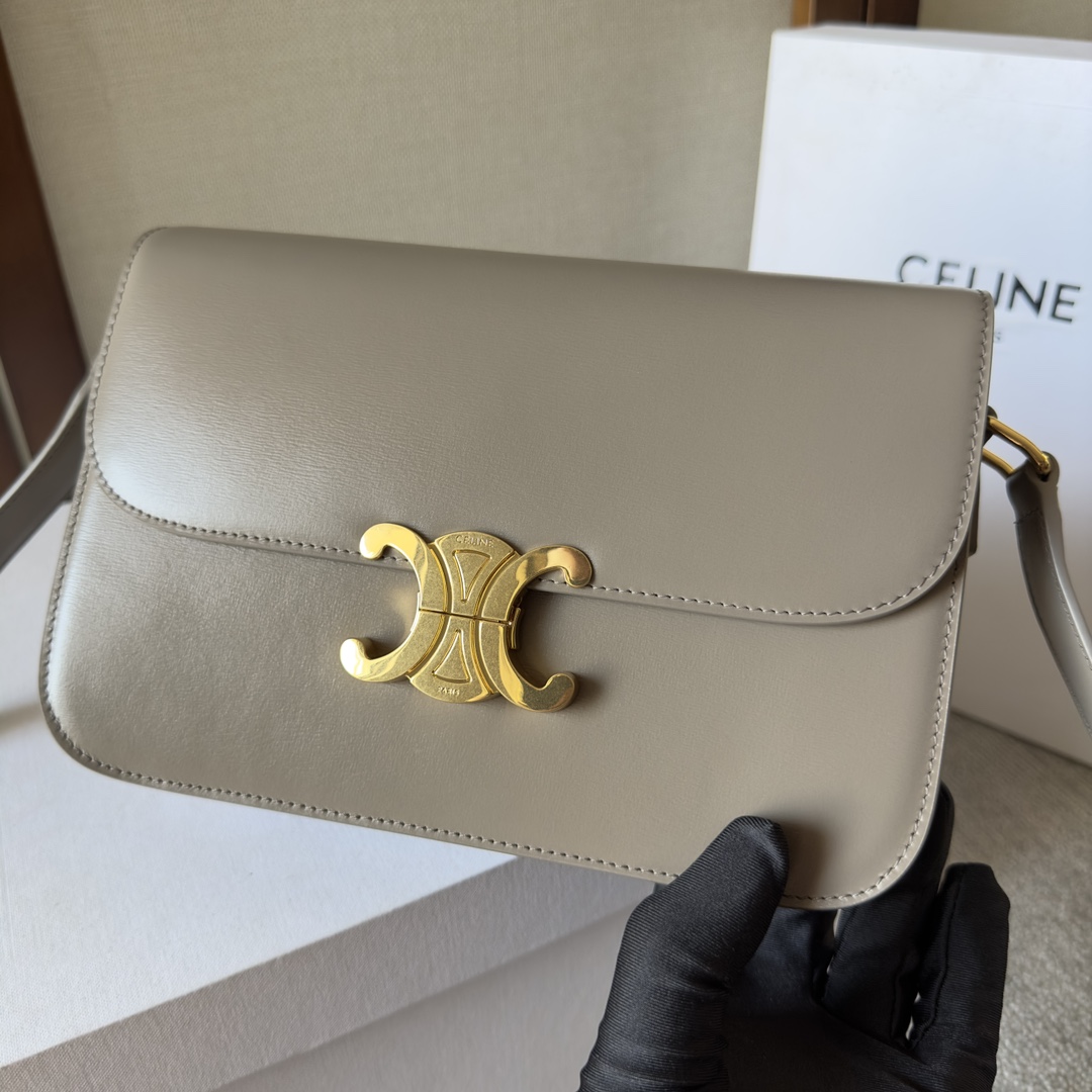 Celine Triomphe Bag, Leather Crossbody Handbag, 22.5 cm - Stylish and Elegant 6 i1699015627 8477 4
