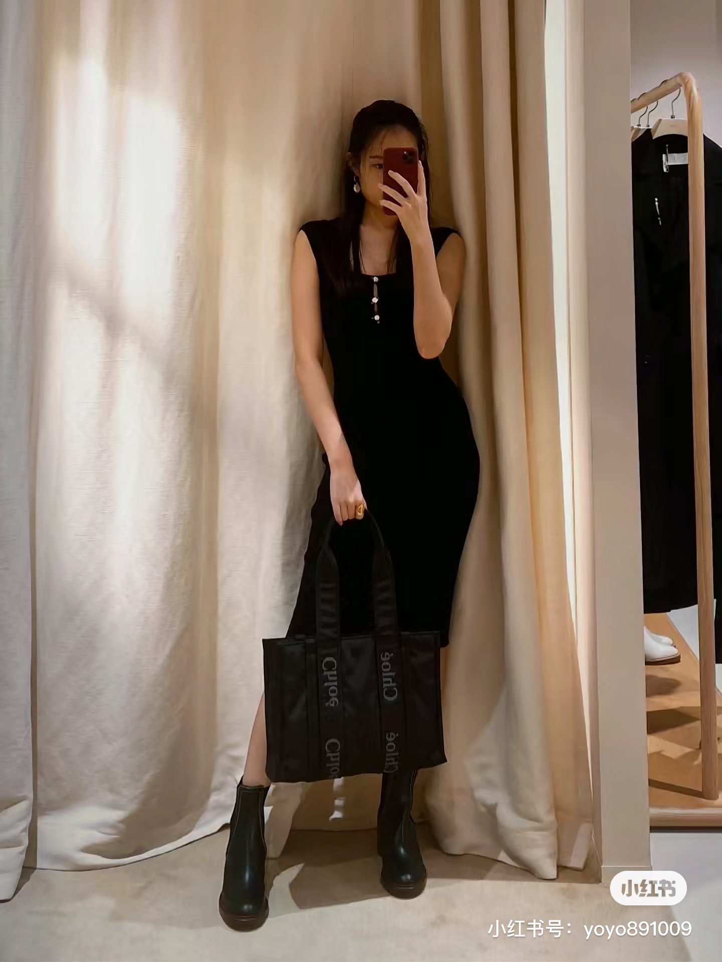 We all want to exaggerate on its back. Chloe has a new one. The nylon is lighter. - 图片 5