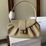 Celine Handbags Crossbody & Shoulder Bags Gold Cowhide Sheepskin Spring/Summer Collection Triomphe Baguette