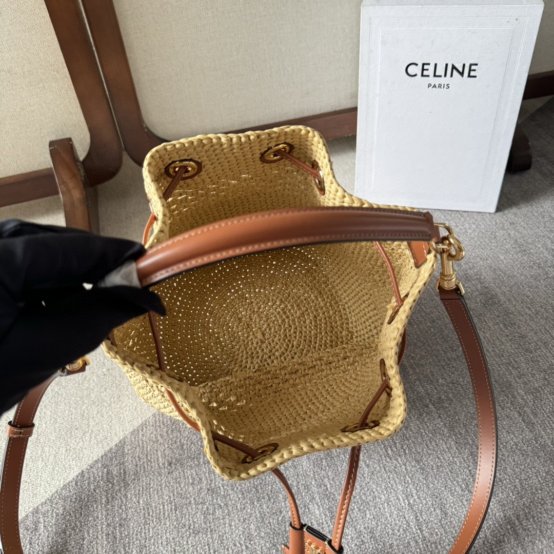Celine Style Beige Leather Crossbody Bag Bags Crossbody Bag detail image 8 from source 764023