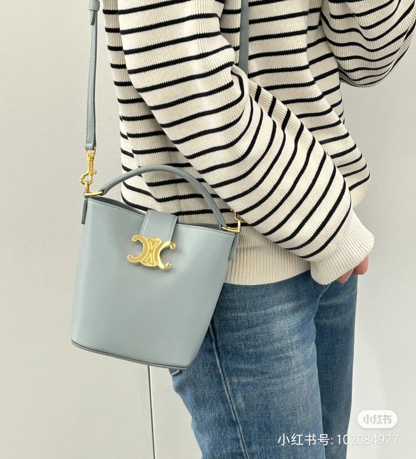 NO:209632,A beautiful bag cannot be hidden in a colorful world, a touch of blue can always bring tranquility and dreaminess, Celine, celine, celine19860909好看的包包是藏不住的 在色彩斑斓的世界里,一抹蓝色总能带来宁静与梦幻,赛琳celine,celine,celine,Bag
