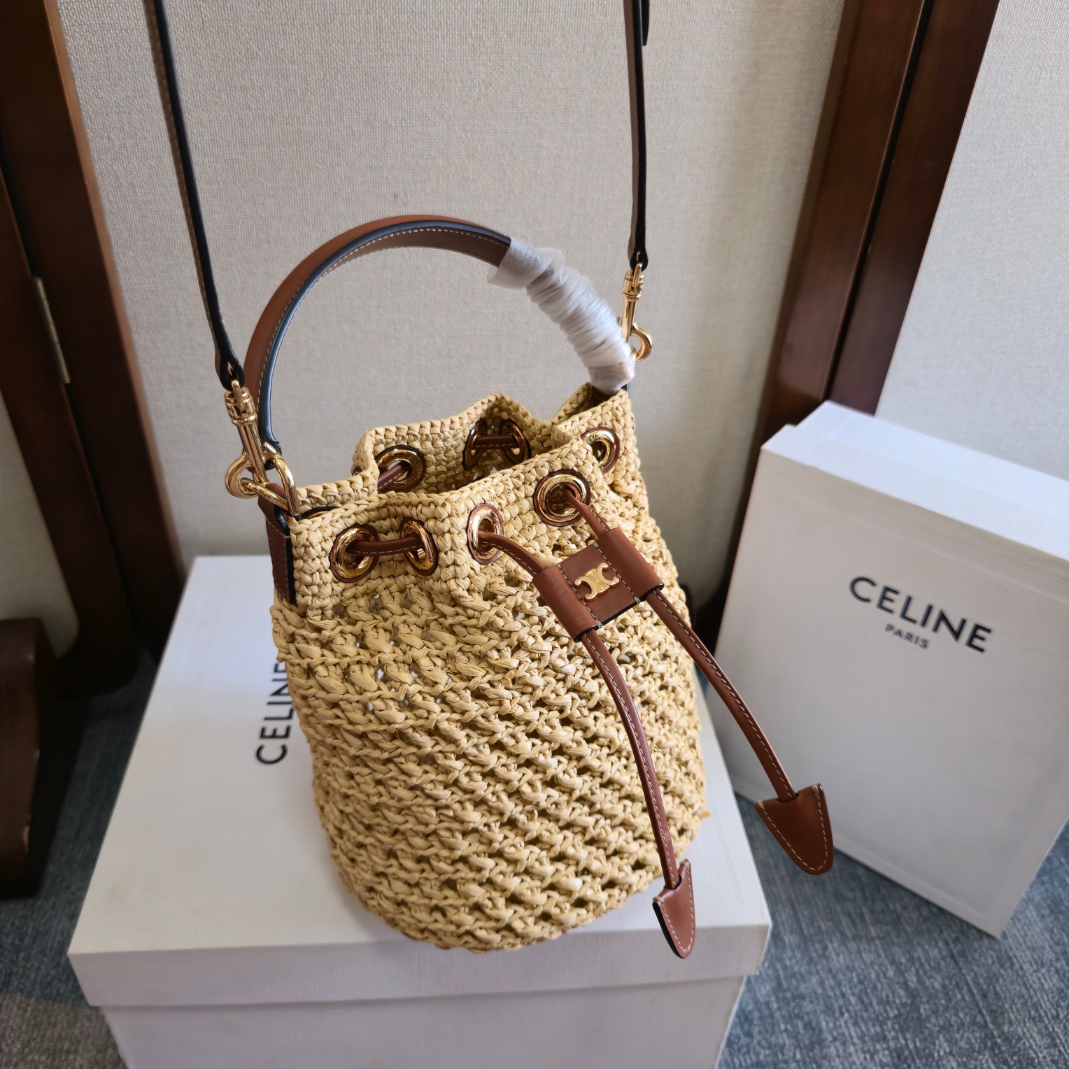 Celine Style Beige Leather Crossbody Bag style reference detail image 5 from source 764039