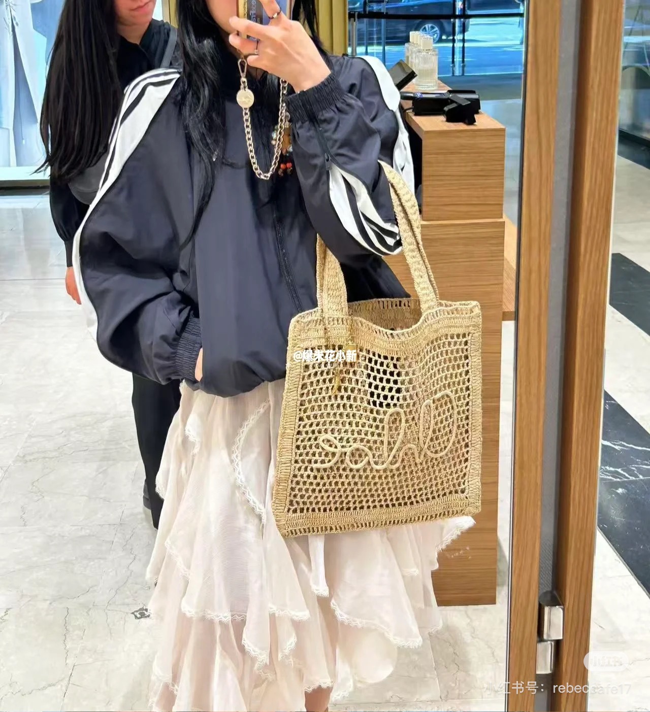 NO:405992,Chloe summer new straw weaving bag summer banana, Chloe, original leather, chloe, loewe, espadrilles19860909Chloe夏季新款草编包 summer banana,克洛伊，原厂皮,chloe,loewe,espadrilles,Bag