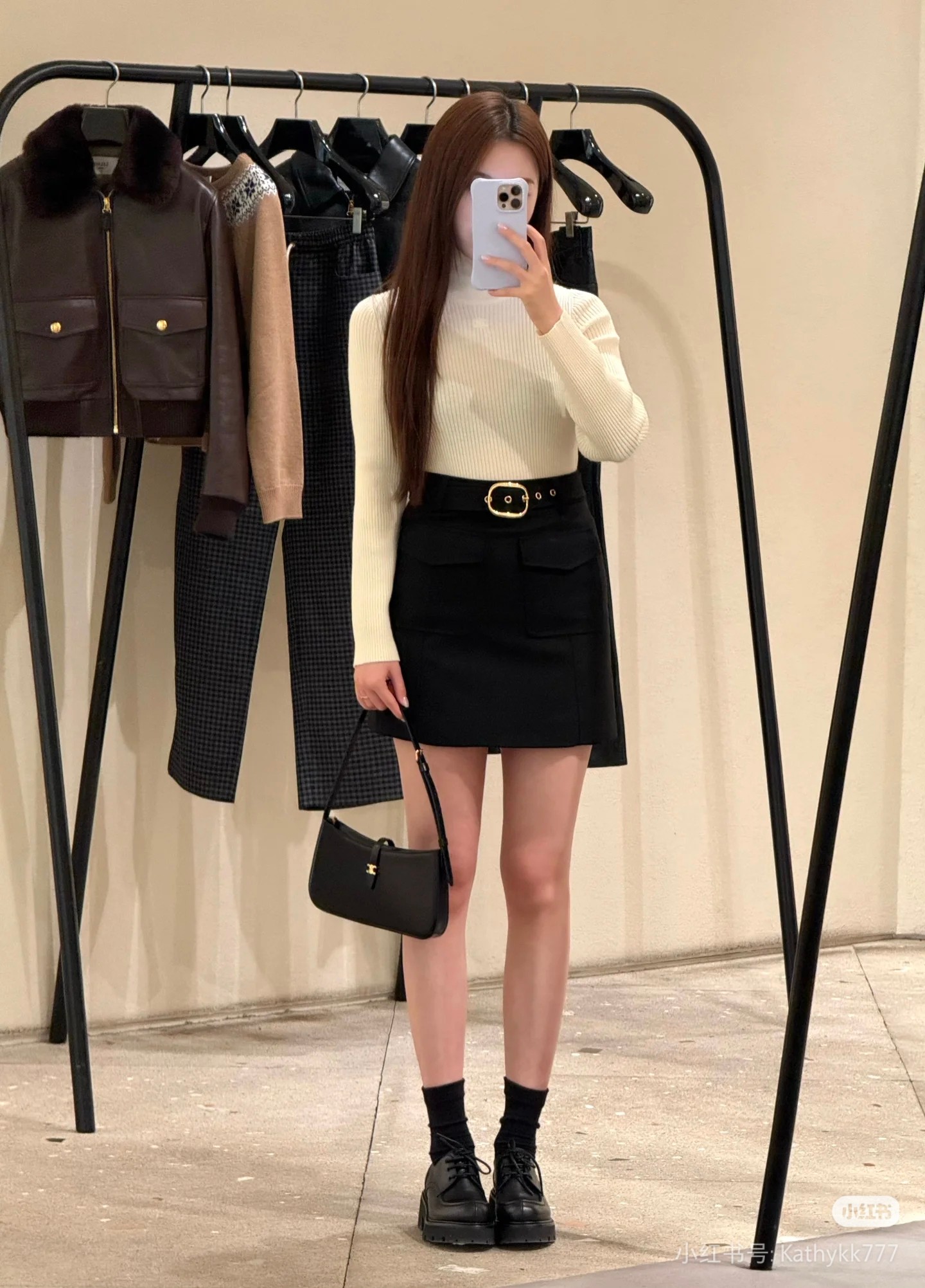 NO:406298,CELINE Tina black gold is so elegant no matter how you match it, celine, celine, celine19860909CELINE Tina黑金怎么搭搭都好优雅,赛琳celine,celine,celine,Bag