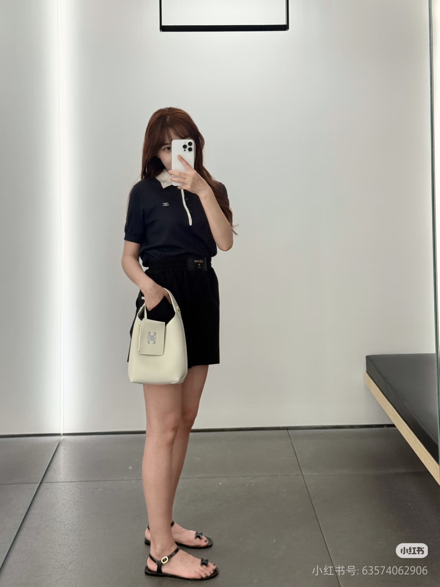 NO:857051,CELINE | Simple quiet luxury style CELINE | Low ostentation, high interior. Using top materials, neat tailoring and restrained design to 'deliver effortless elegance, Celine [price based on quantity], celine, celine'19860909CELINE|简简单单的静奢风 CELINE|低炫耀、高内里 用顶级的材质、利落剪裁和克制设计“传递不费力气的贵气,赛琳【跑量价】,celine,celine,Bag