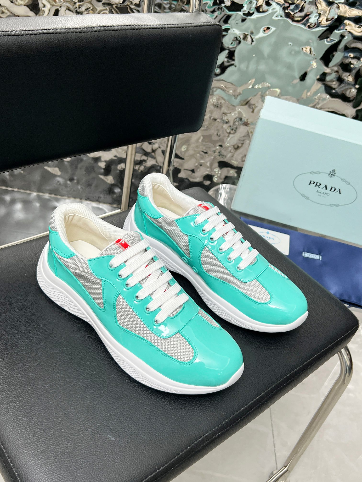 NO:260087,Pudajia classic model is available for new, fabric cowhide, breathable mesh in the inner lining, cowhide model. Size 35 to 47, batch, casual shoes/sports shoes, sneakers, cowhide19860909普达家经典款上新啦,面料牛皮,内里透气网布,掂脚牛里,情侣款.35至47码,批,休闲鞋/运动鞋,sneakers,cowhide,Women's Shoes