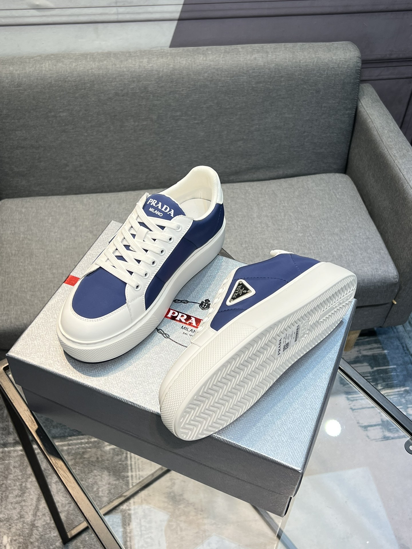 【 PRADA】Prada - Calidad de gama alta - Exterior: Piel de becerro de seda, Tejido de lona de marca, C