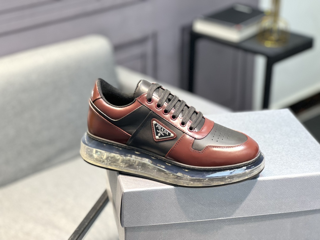 [PRADA] Prada - Calidad de gama alta - Parte superior: piel de becerro con abalorios de borde abiert