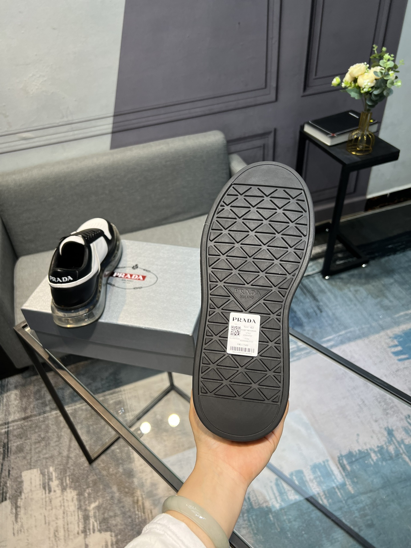 [PRADA] Prada - Calidad de gama alta - Parte superior: piel de becerro con abalorios de borde abiert