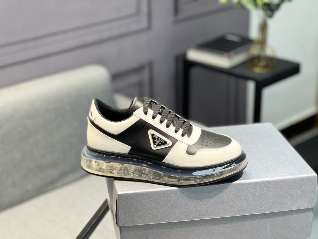 [PRADA] Prada - Calidad de gama alta - Parte superior: piel de becerro con abalorios de borde abiert