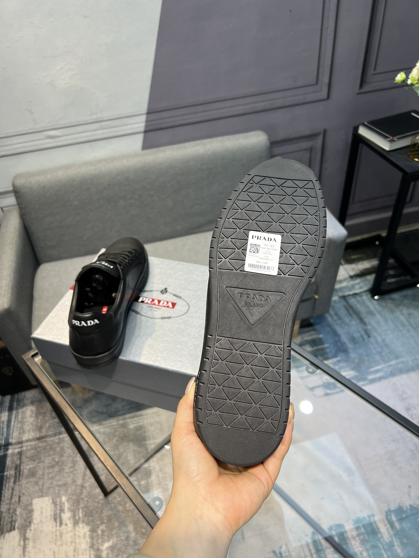 [PRADA Prada] zapatos de los hombres contra la explosión, la sincronización sitio web oficial, 1 env