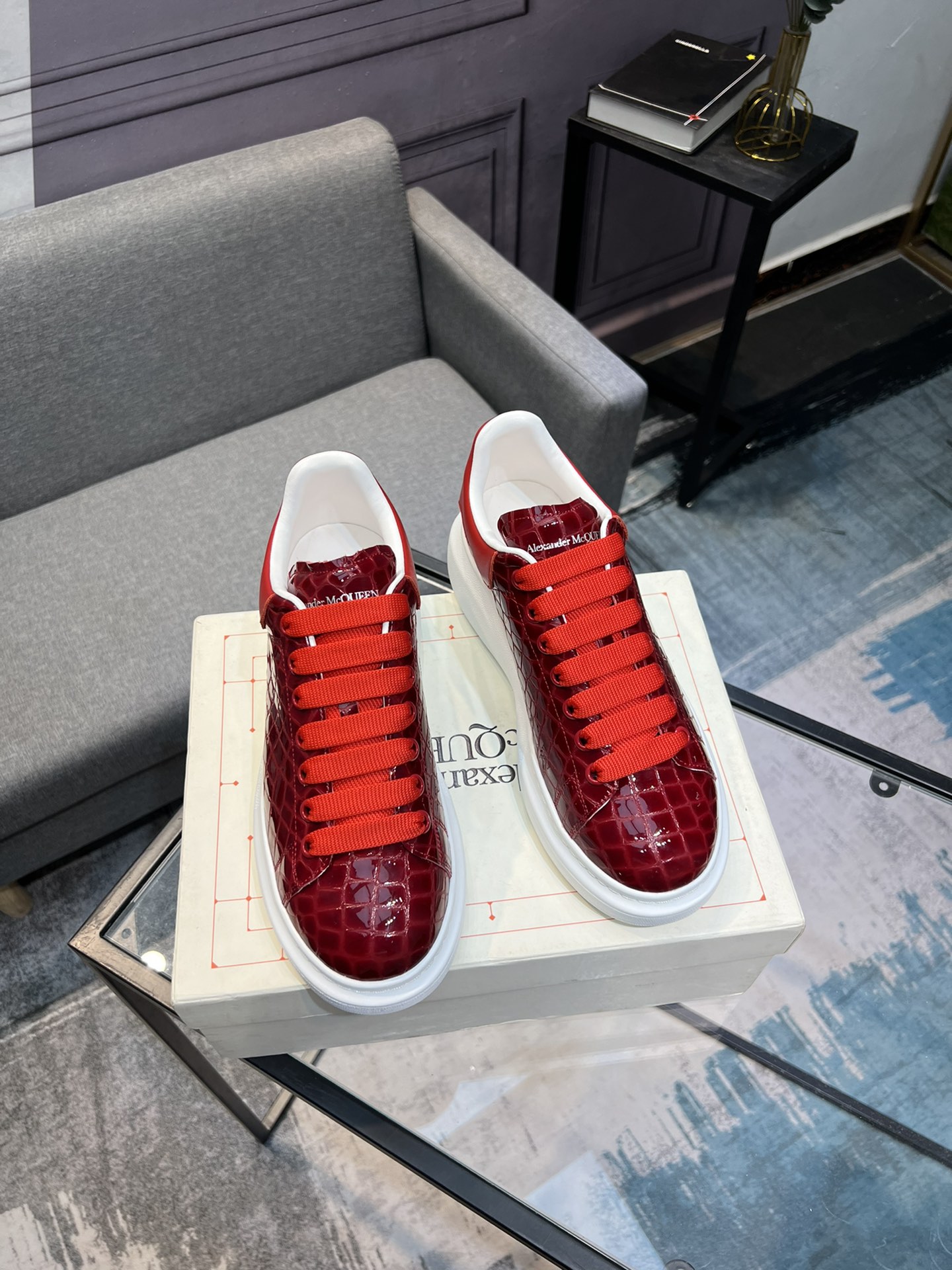 Alexander mcqueen / McQueen Classic estrella popping modelos cien zapatos blancos, original 1:1 répl