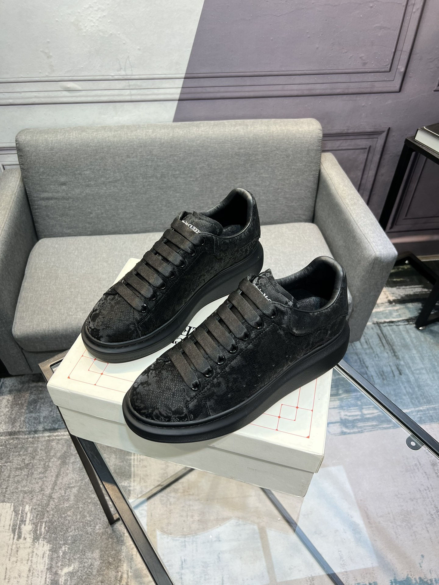 Alexander mcqueen / McQueen Classic estrella popping modelos cien zapatos blancos, original 1:1 répl