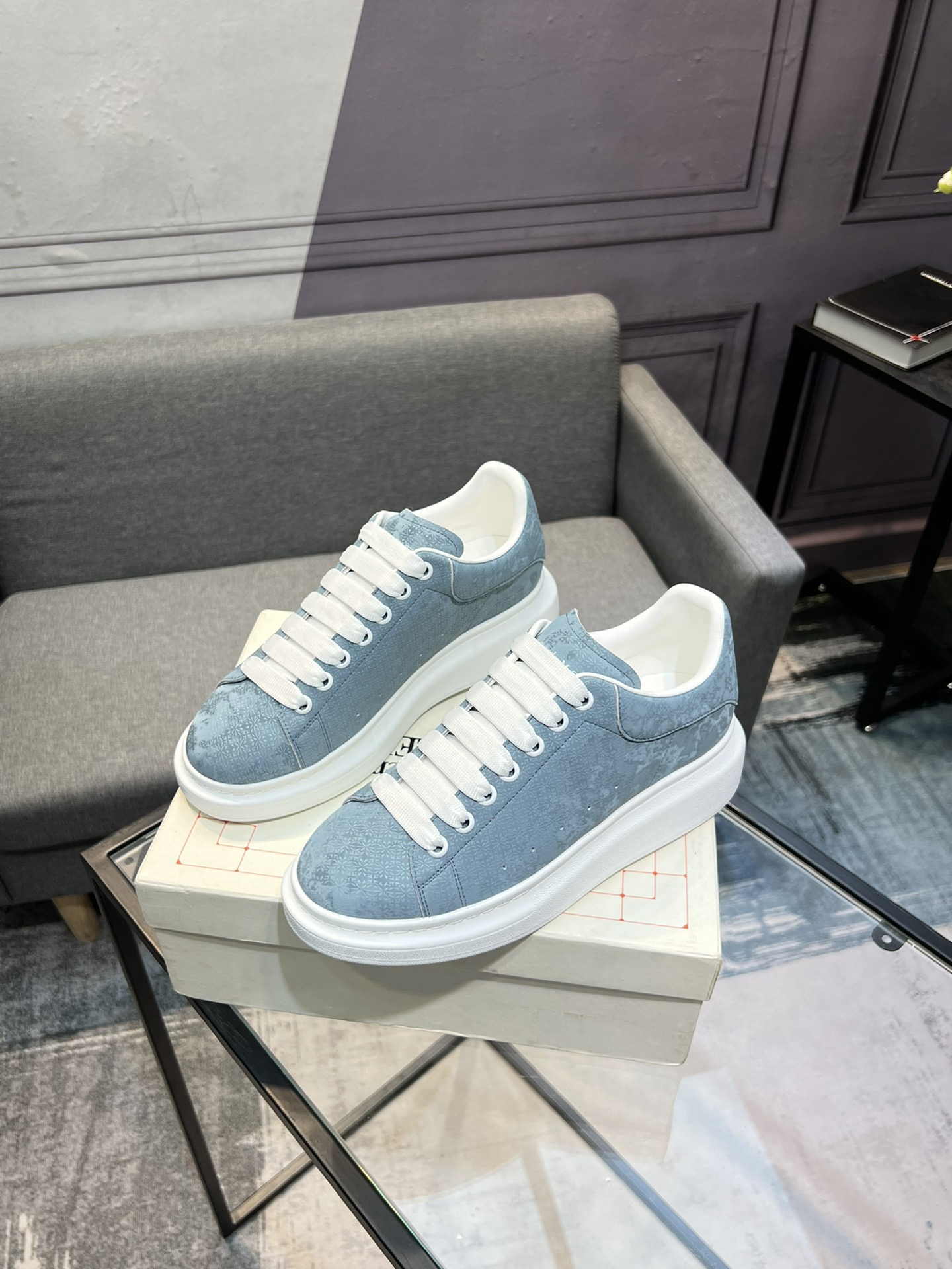 Alexander mcqueen / McQueen Classic estrella popping modelos cien zapatos blancos, original 1:1 répl