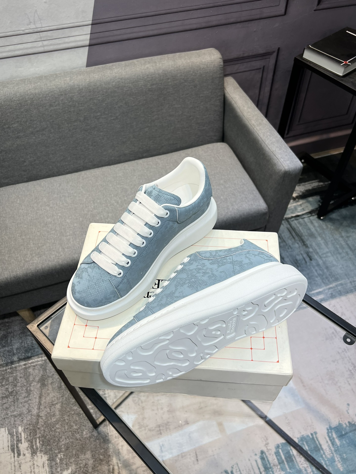 Alexander mcqueen / McQueen Classic estrella popping modelos cien zapatos blancos, original 1:1 répl
