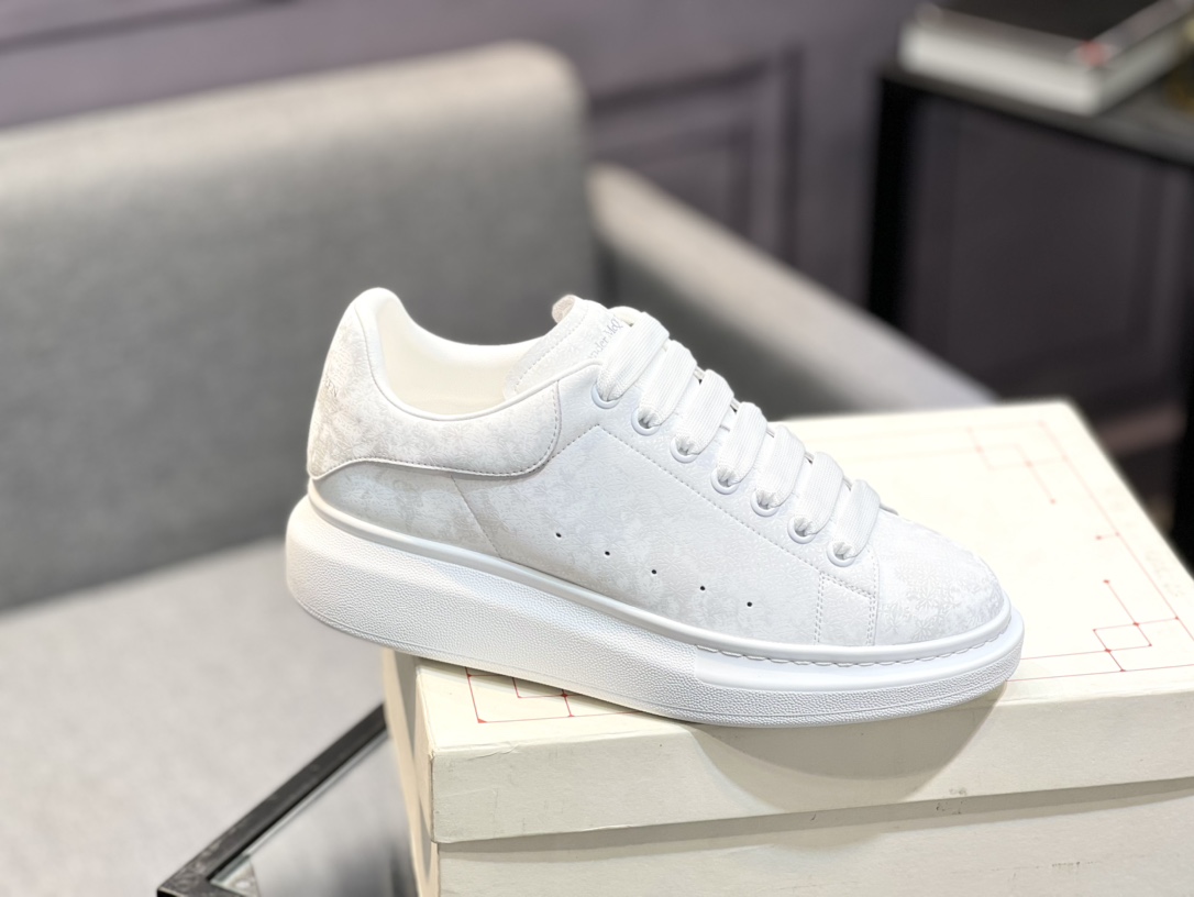Alexander mcqueen / McQueen Classic estrella popping modelos cien zapatos blancos, original 1:1 répl