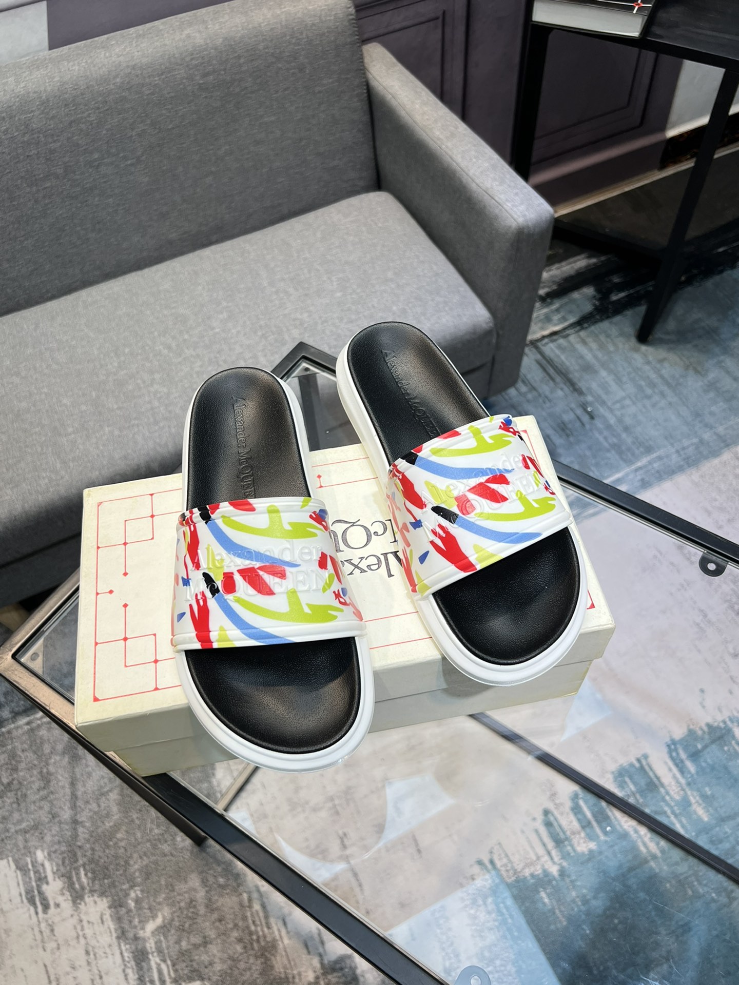 (precio real) - McQueen.MQ nueva pareja colorida zapatillas envió la suela original modelo privado, 