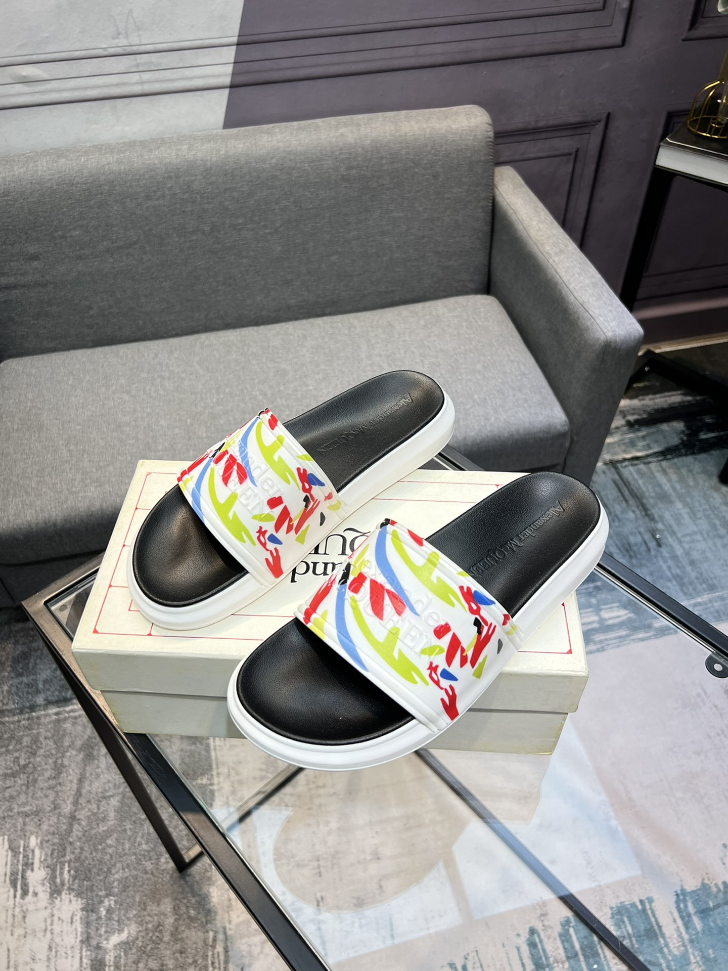 (precio real) - McQueen.MQ nueva pareja colorida zapatillas envió la suela original modelo privado, 