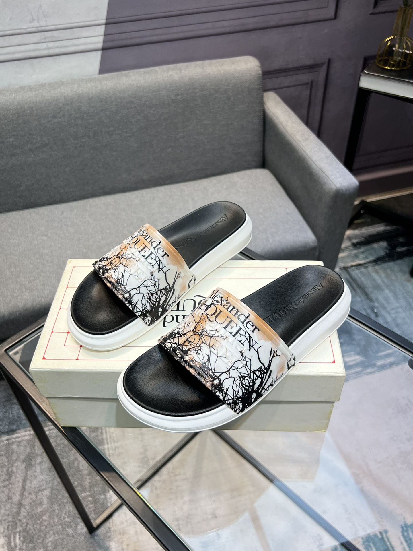 (precio real) - McQueen.MQ nueva pareja colorida zapatillas envió la suela original modelo privado, 