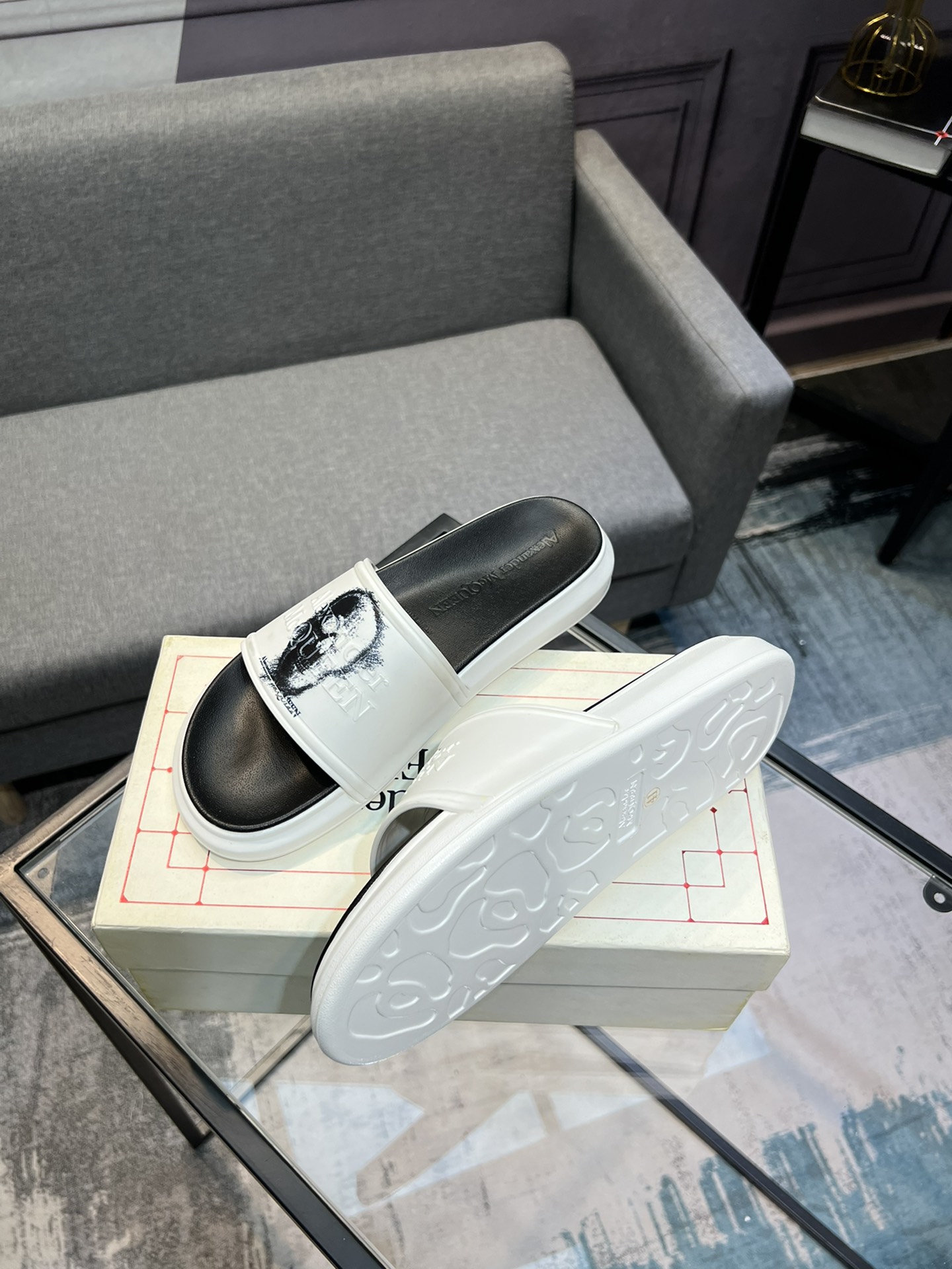 (precio real) - McQueen.MQ nueva pareja colorida zapatillas envió la suela original modelo privado, 