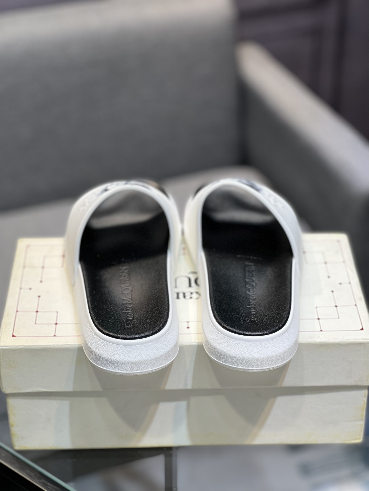 (precio real) - McQueen.MQ nueva pareja colorida zapatillas envió la suela original modelo privado, 