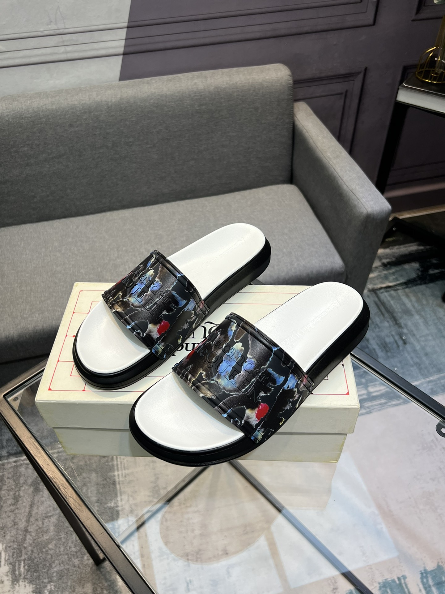 (precio real) - McQueen.MQ nueva pareja colorida zapatillas envió la suela original modelo privado, 