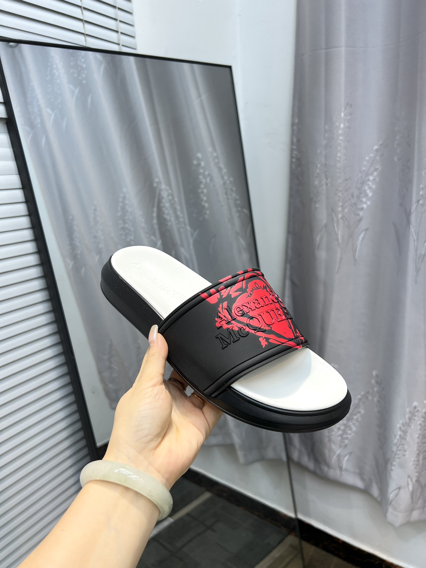 (precio real) - McQueen.MQ nueva pareja colorida zapatillas envió la suela original modelo privado, 