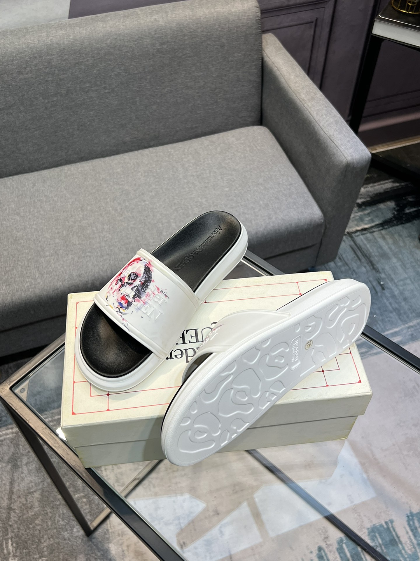 (precio real) - McQueen.MQ nueva pareja colorida zapatillas envió la suela original modelo privado, 