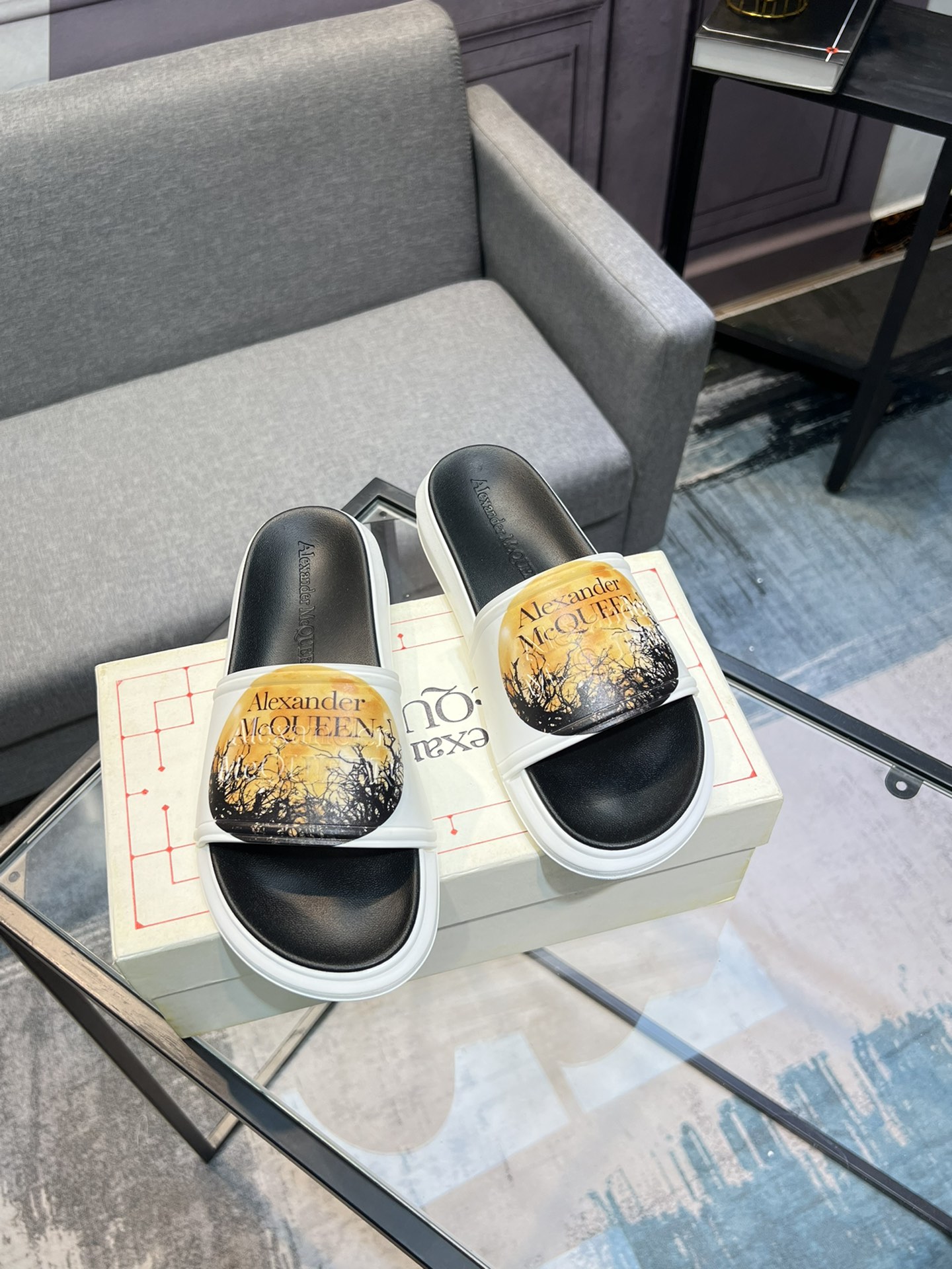 (precio real) - McQueen.MQ nueva pareja colorida zapatillas envió la suela original modelo privado, 