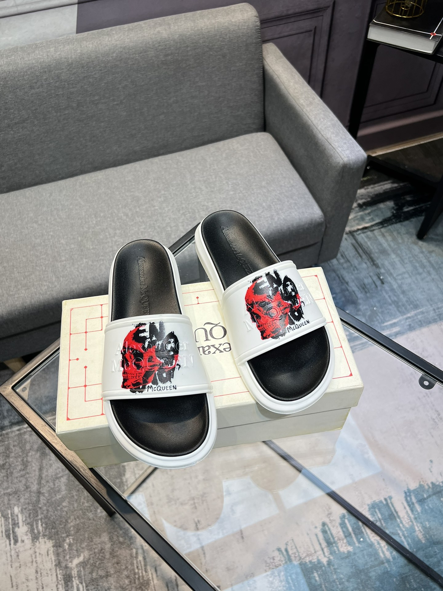 (precio real) - McQueen.MQ nueva pareja colorida zapatillas envió la suela original modelo privado, 