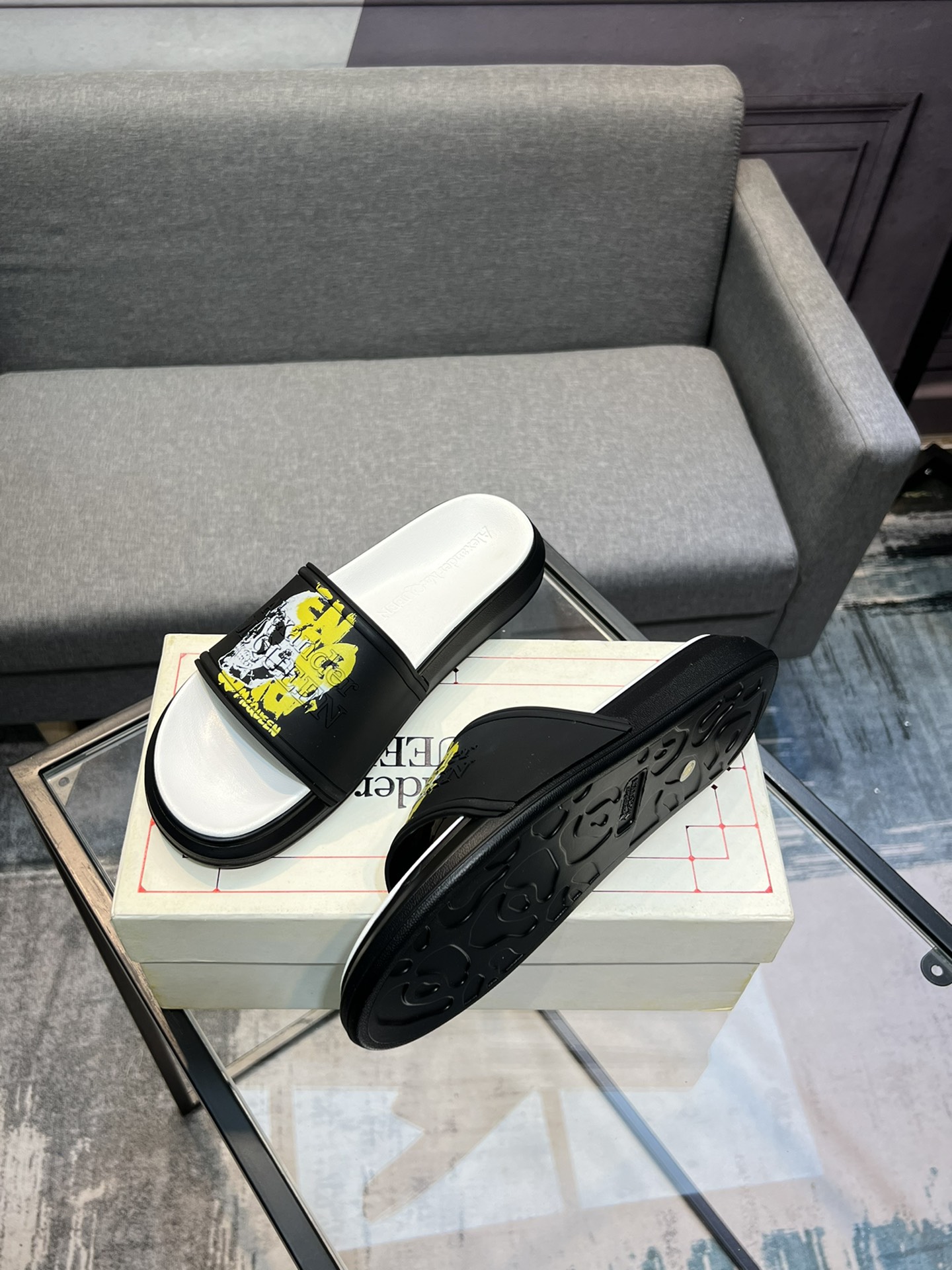 (precio real) - McQueen.MQ nueva pareja colorida zapatillas envió la suela original modelo privado, 