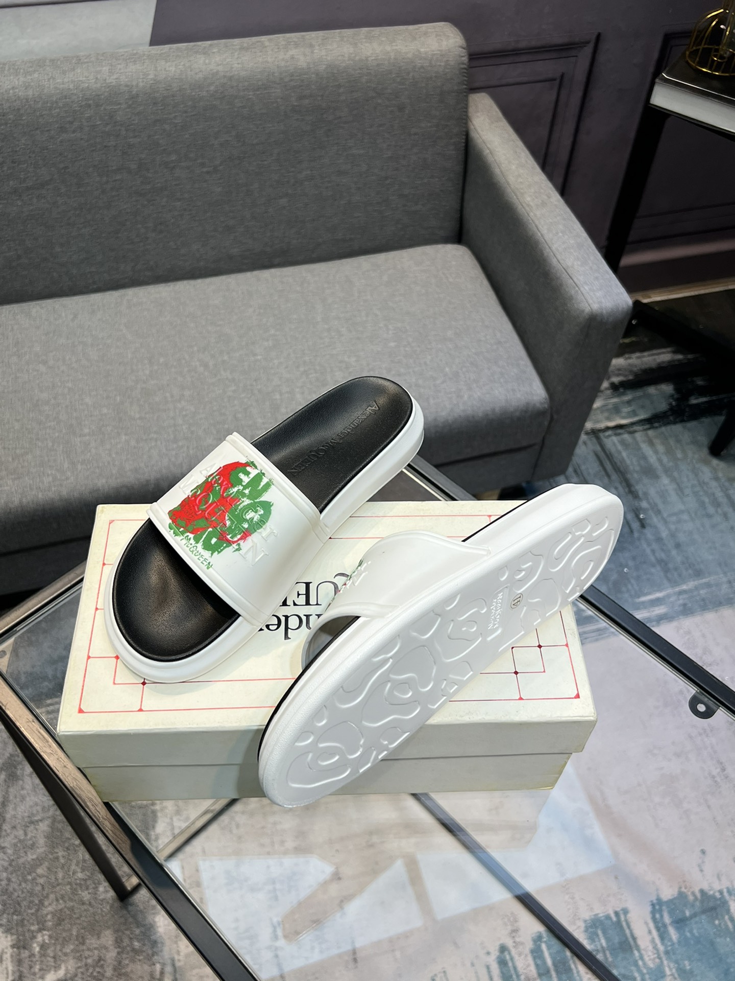 (precio real) - McQueen.MQ nueva pareja colorida zapatillas envió la suela original modelo privado, 