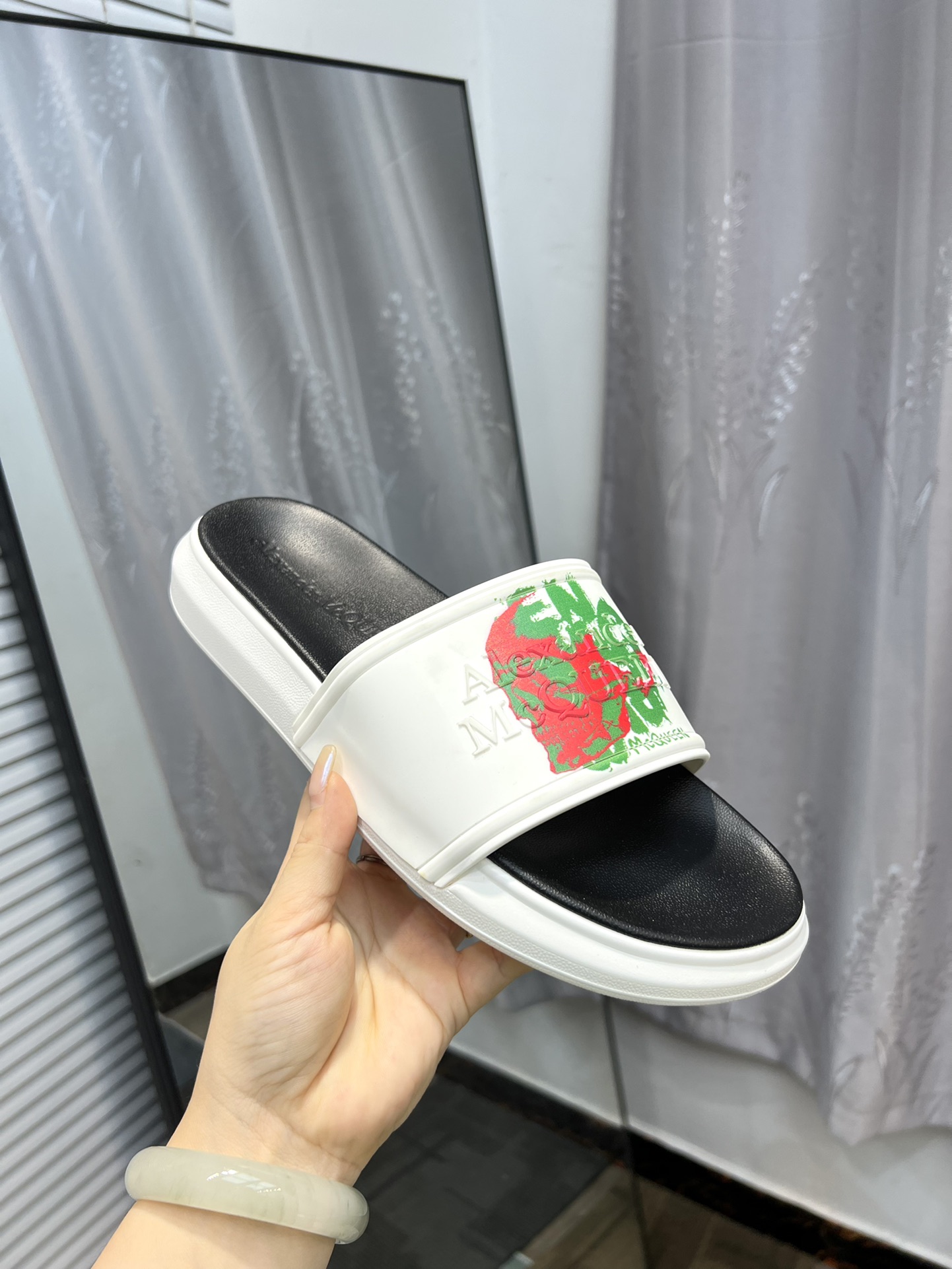 (precio real) - McQueen.MQ nueva pareja colorida zapatillas envió la suela original modelo privado, 