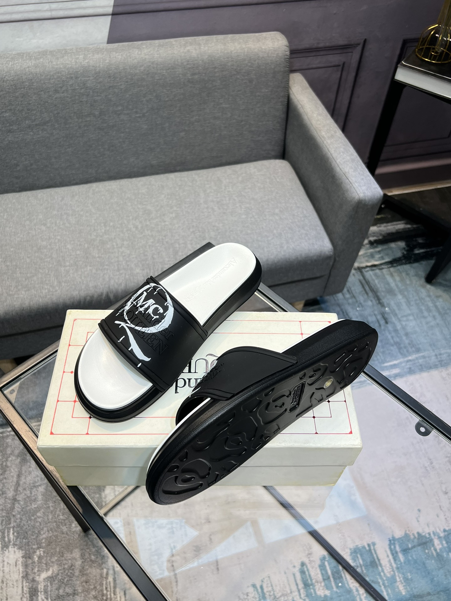(precio real) - McQueen.MQ nueva pareja colorida zapatillas envió la suela original modelo privado, 