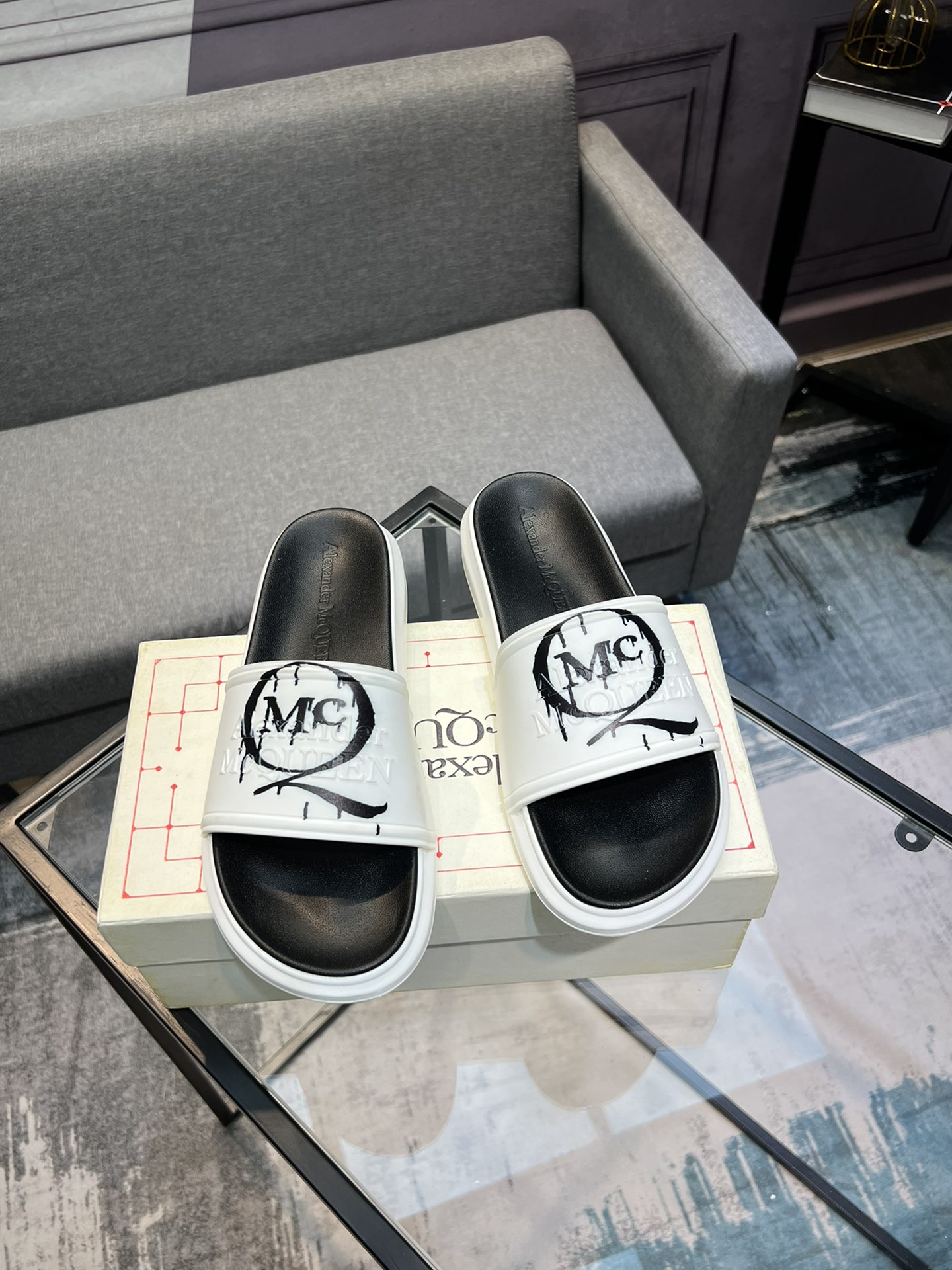 (precio real) - McQueen.MQ nueva pareja colorida zapatillas envió la suela original modelo privado, 