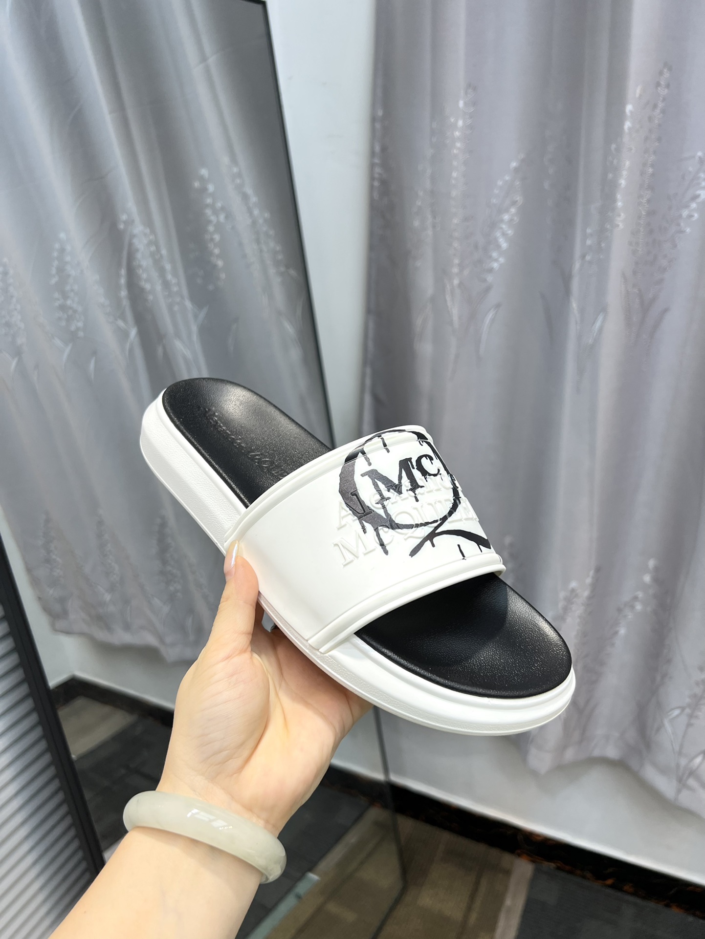 (precio real) - McQueen.MQ nueva pareja colorida zapatillas envió la suela original modelo privado, 