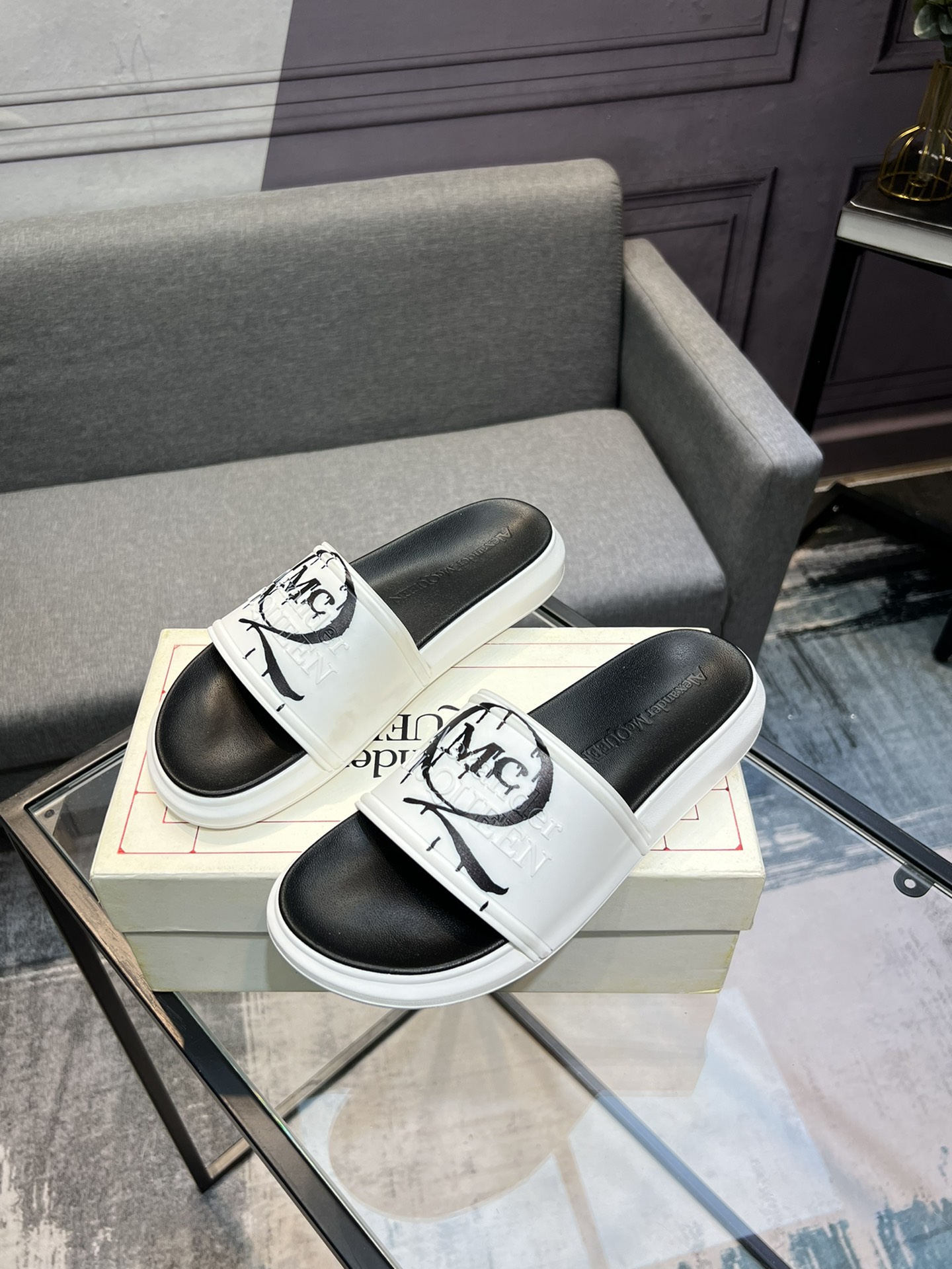 (precio real) - McQueen.MQ nueva pareja colorida zapatillas envió la suela original modelo privado, 
