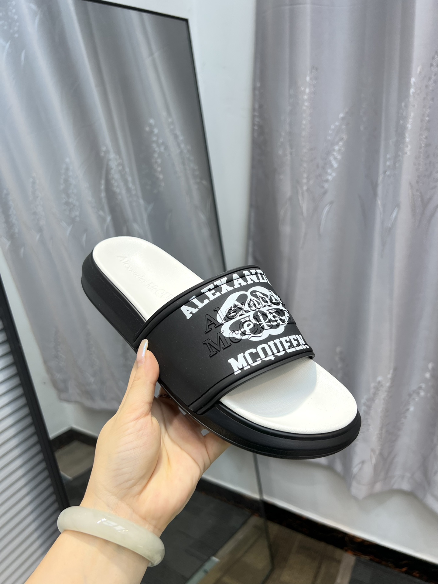 (precio real) - McQueen.MQ nueva pareja colorida zapatillas envió la suela original modelo privado, 