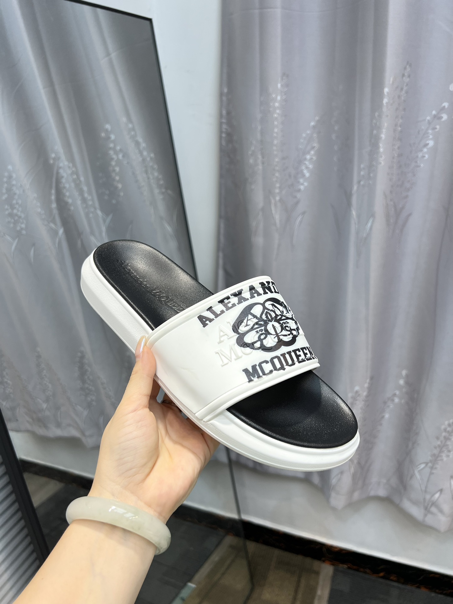 (precio real) - McQueen.MQ nueva pareja colorida zapatillas envió la suela original modelo privado, 
