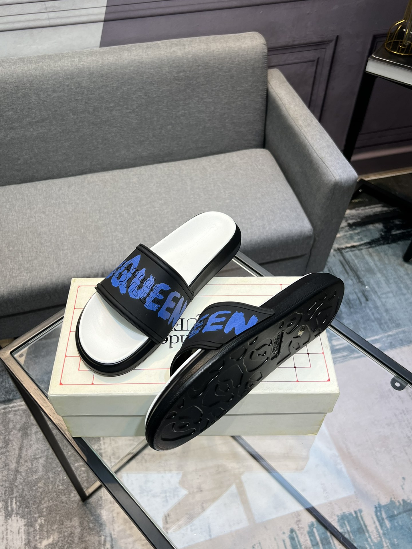 (precio real) - McQueen.MQ nueva pareja colorida zapatillas envió la suela original modelo privado, 