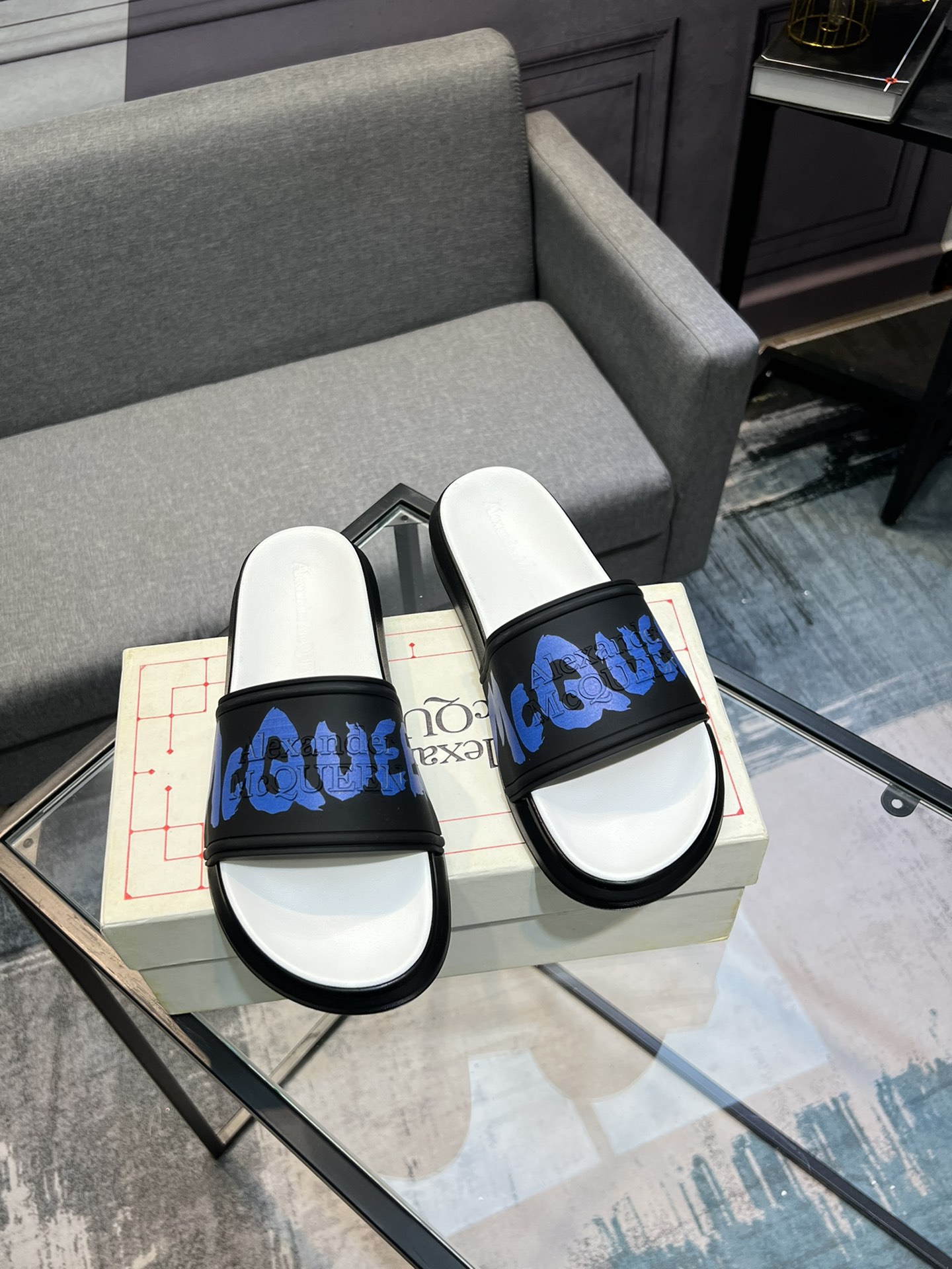 (precio real) - McQueen.MQ nueva pareja colorida zapatillas envió la suela original modelo privado, 