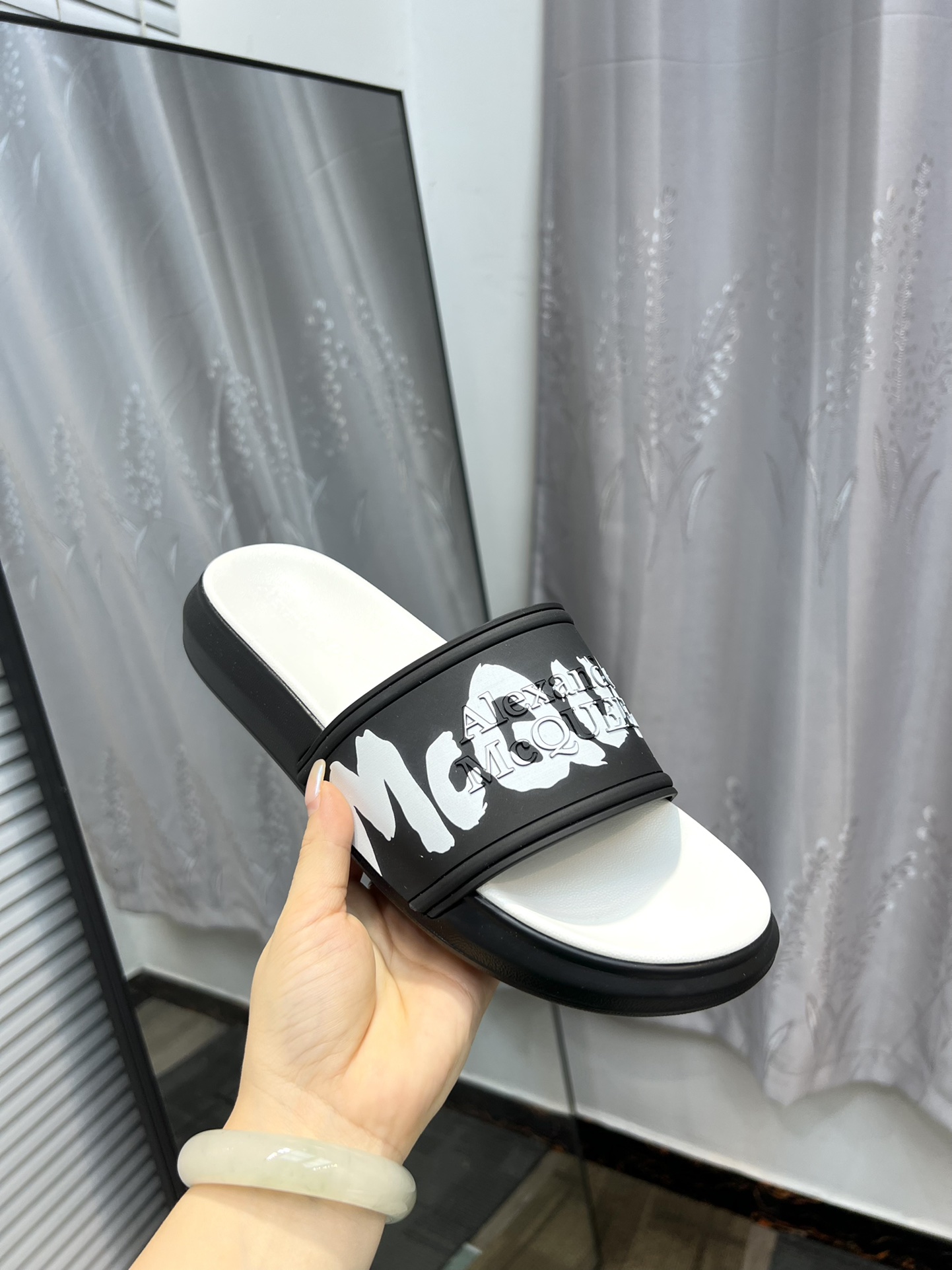 (precio real) - McQueen.MQ nueva pareja colorida zapatillas envió la suela original modelo privado, 