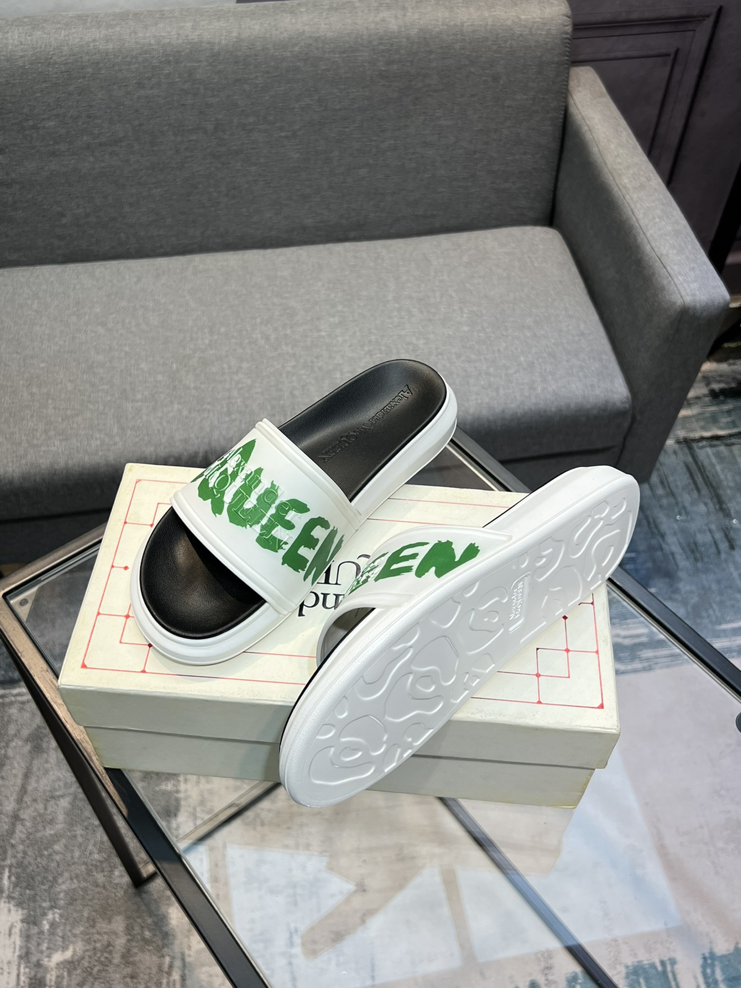 (precio real) - McQueen.MQ nueva pareja colorida zapatillas envió la suela original modelo privado, 