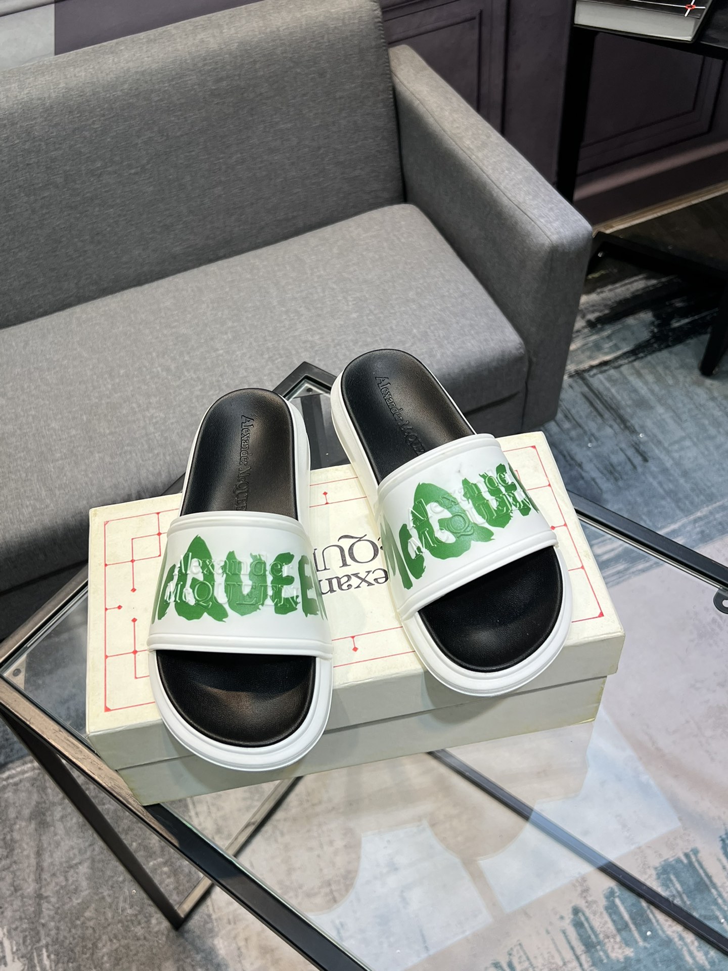 (precio real) - McQueen.MQ nueva pareja colorida zapatillas envió la suela original modelo privado, 