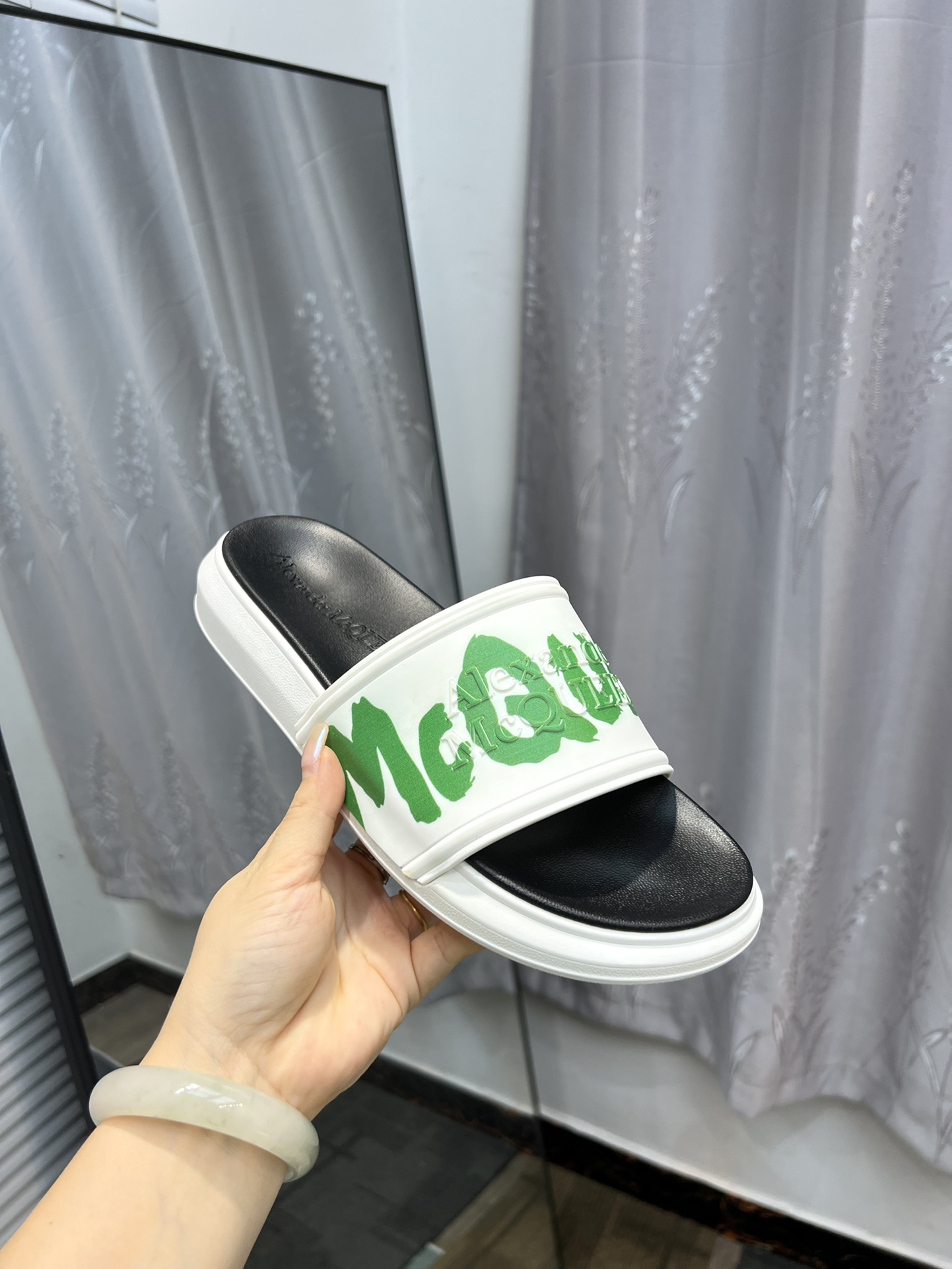(precio real) - McQueen.MQ nueva pareja colorida zapatillas envió la suela original modelo privado, 