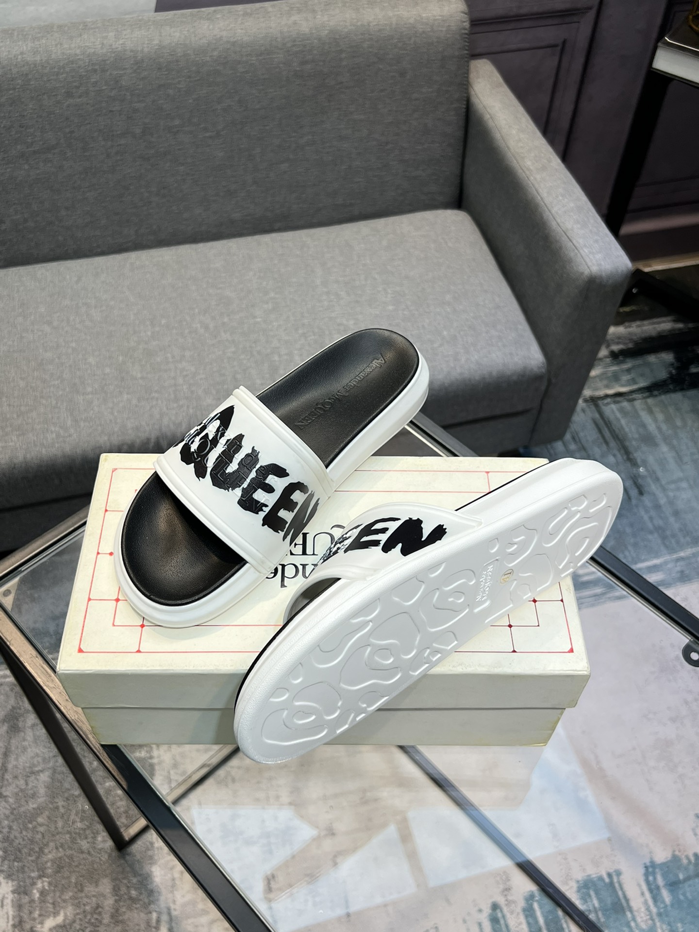 (precio real) - McQueen.MQ nueva pareja colorida zapatillas envió la suela original modelo privado, 