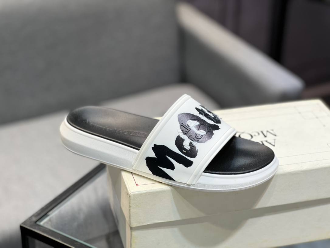 (precio real) - McQueen.MQ nueva pareja colorida zapatillas envió la suela original modelo privado, 