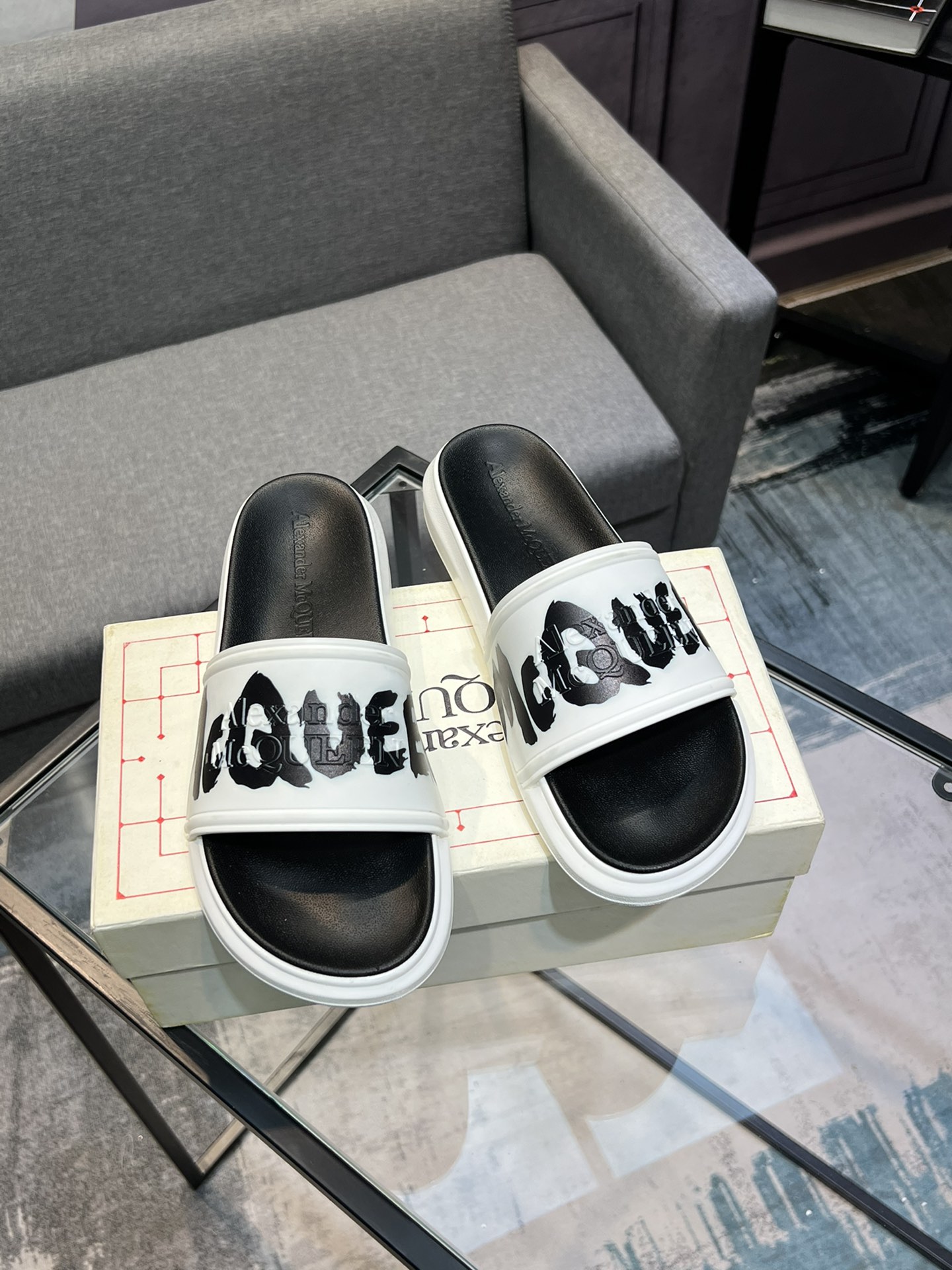 (precio real) - McQueen.MQ nueva pareja colorida zapatillas envió la suela original modelo privado, 